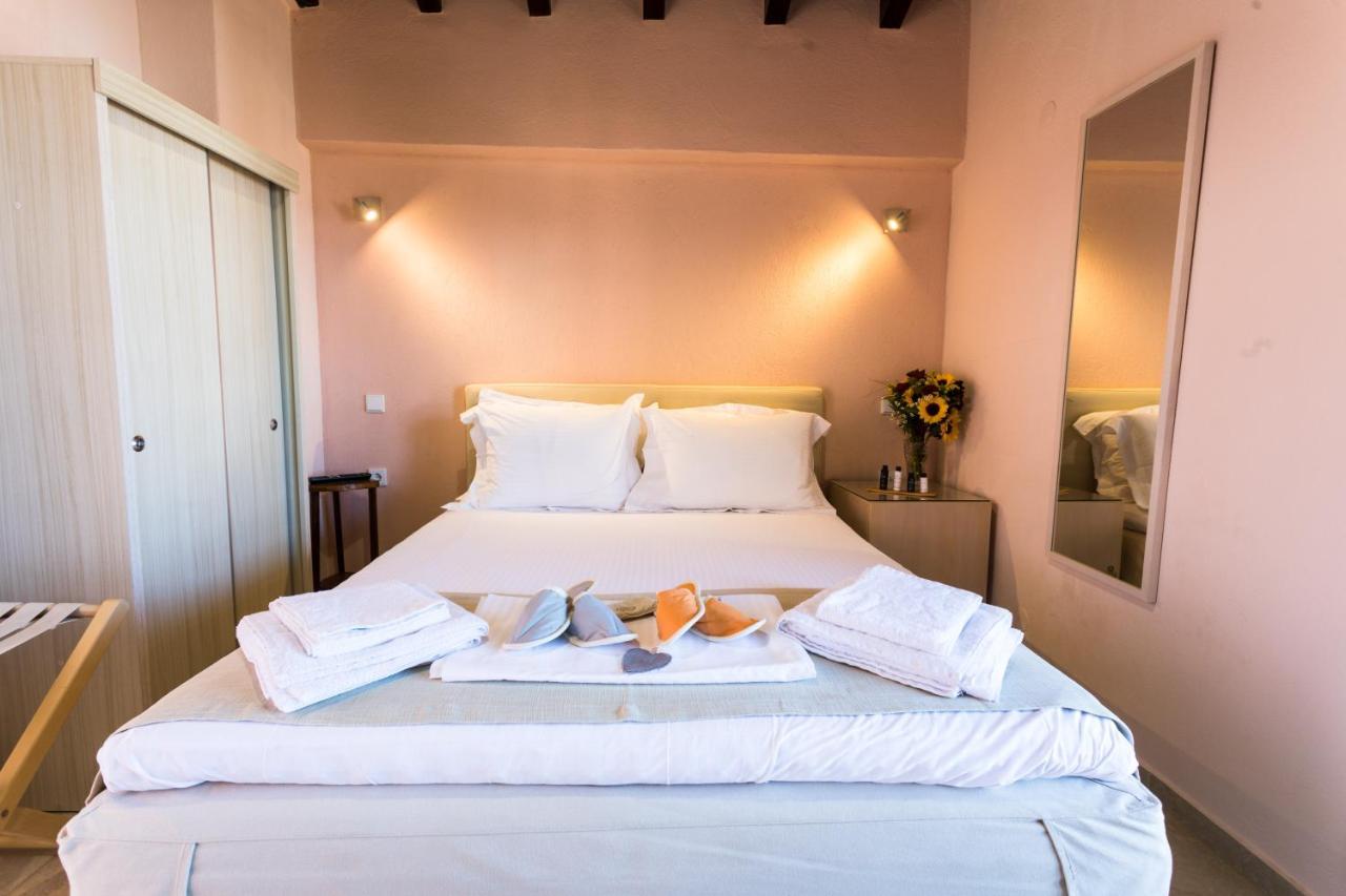 Helianthus Guesthouse أمولياني المظهر الخارجي الصورة