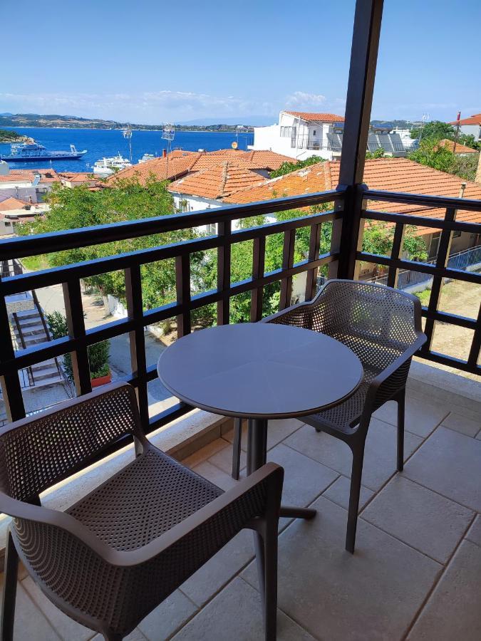 Helianthus Guesthouse أمولياني المظهر الخارجي الصورة