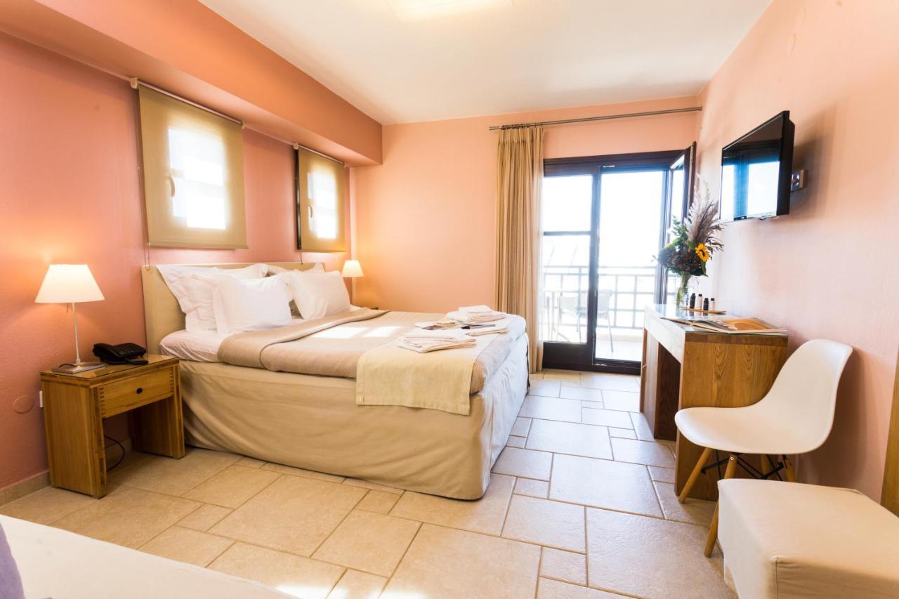 Helianthus Guesthouse أمولياني المظهر الخارجي الصورة
