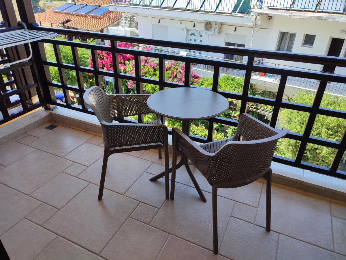 Helianthus Guesthouse أمولياني المظهر الخارجي الصورة